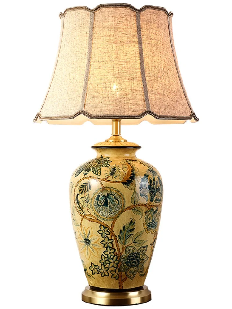 וילה גדולה נוספת מנורת שולחן אמריקאי בסלון ספה שולחן קפה מנורה לובי קישוט סיני חדש רטרו, מנורות קרמיקה