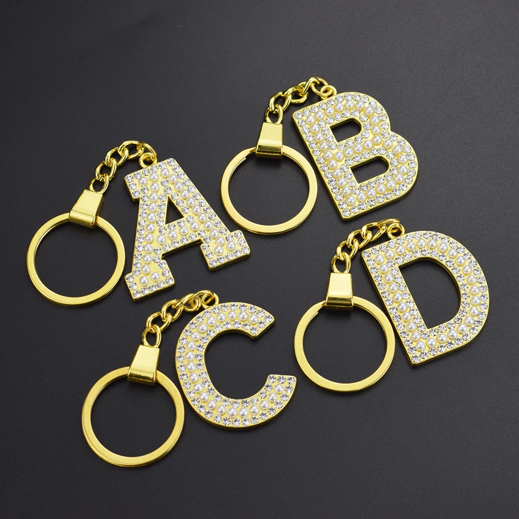 26 אותיות מחזיקי מפתחות הראשונית השם תכשיטים, אבני חן צבע זהב אלפבית תליון Keyring אישית מחזיקי מפתחות המאהב מתנות