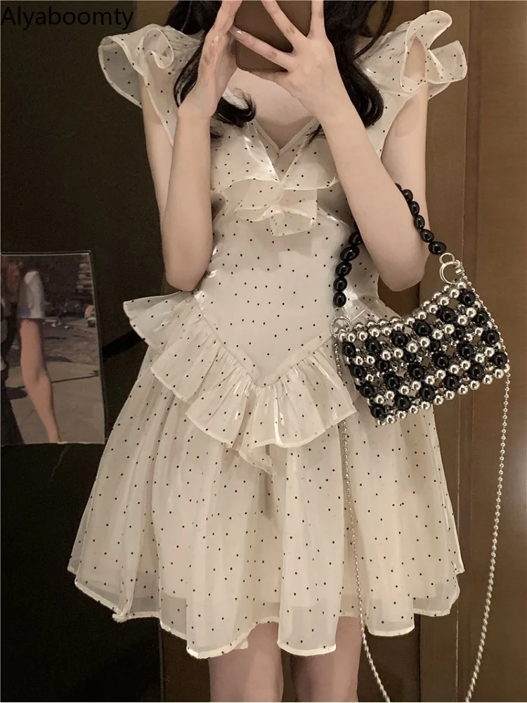 2022 יפנית בקיץ נשים לוליטה מיני שמלת צוואר V פולקה דוט קפלים שמלה חלול החוצה ללא משענת Kawaii חמוד מסיבת פיות להתלבש