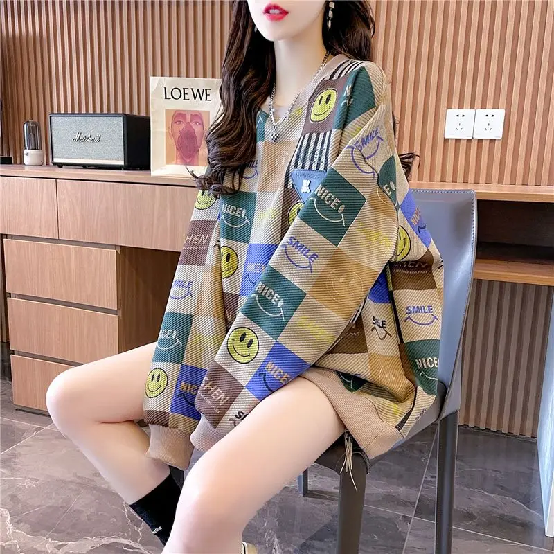 קוריאני מזדמן צבעים מנוגדים משובץ O-צוואר לכל היותר בגדי נשים אביב סתיו אופנה חופשי שרוול ארוך חולצות מודפסות